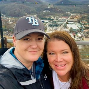 Meet your Posher, Rhea